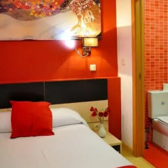 Отель Hostal Falfes Стандартный номер с двуспальной кроватью (общая ванная комната) фото 4