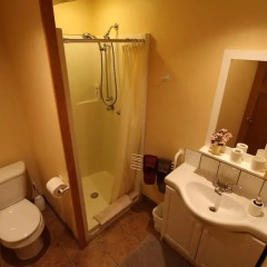 Отель Bearberry Meadows Guest House ванная фото 2