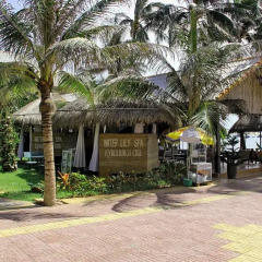 Отель Hon Rom Sunlight Resort парковка