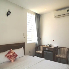 Lee Hotel 2* Улучшенный номер с различными типами кроватей фото 3