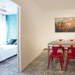 Отель Fira Guest House детские мероприятия