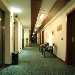 Tirana International Hotel & Conference Centre 4* Номер Делюкс с различными типами кроватей фото 21