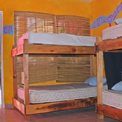 Отель Tres Mundos Hostel Мексика, Плая-дель-Кармен - отзывы, цены и фото номеров - забронировать отель Tres Mundos Hostel онлайн интерьер отеля фото 2