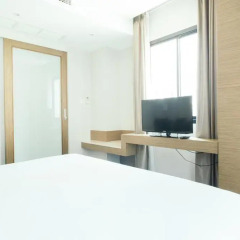 Отель Thomson Residence 4* Полулюкс фото 28