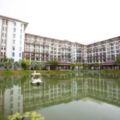 Отель Ratchy Condo Банг-Саре приотельная территория