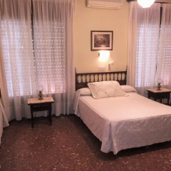 Отель Hostal Victoria Убеда комната для гостей фото 3