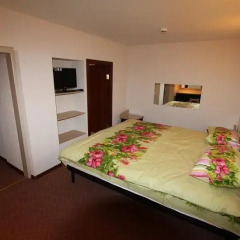 Гостиница FreeDOM Mini Hotel в Санкт-Петербурге 14 отзывов об отеле, цены и фото номеров - забронировать гостиницу FreeDOM Mini Hotel онлайн Санкт-Петербург комната для гостей фото 4