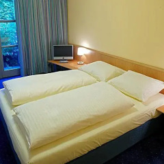 Отель Top Commundo Tagungshotel Ismaning 4* Стандартный номер