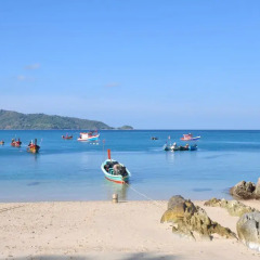 Отель Patong Lodge пляж