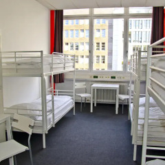 Check In Hostel Berlin Кровать в общем номере с двухъярусной кроватью фото 9