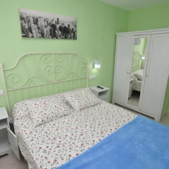 Отель Apartamentos La Caseta Испания, Арнуэро - отзывы, цены и фото номеров - забронировать отель Apartamentos La Caseta онлайн комната для гостей фото 2