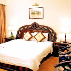 Century Riverside Hotel Hue 4* Семейный номер Делюкс с двуспальной кроватью фото 4