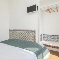 Отель Lisbon Old Town Guest House 3* Люкс с различными типами кроватей фото 34