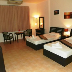 Отель Beach Breeze Guesthouse комната для гостей фото 2