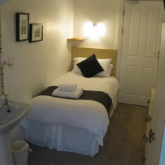 Отель Harvington House комната для гостей