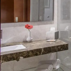 Отель Sarovar Portico Jaipur 3* Улучшенный номер с различными типами кроватей фото 6