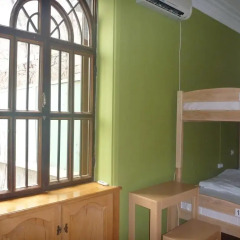 Envoy Hostel Кровать в общем номере с двухъярусной кроватью фото 5