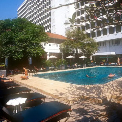 Indra Regent Hotel бассейн фото 3