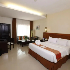 Отель Best Western Resort Kuta 3* Улучшенный номер с различными типами кроватей