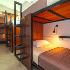 Отель Kama Bangkok - Boutique Bed & Breakfast 2* Кровать в общем номере двухъярусные кровати фото 8