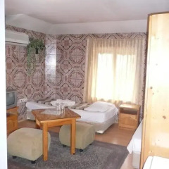 Shans 2 Hostel Стандартный номер с 2 отдельными кроватями фото 29