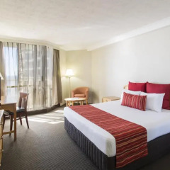 Отель Novotel Surfers Paradise 4* Стандартный семейный номер с двуспальной кроватью фото 2