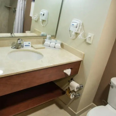 Отель Holiday Inn Express Guadalajara Aeropuerto 3* Стандартный номер с различными типами кроватей фото 2