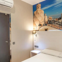 Отель Hostal Bcn Ramblas детские мероприятия фото 2