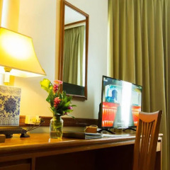 Royal Phuket City Hotel 4* Номер Делюкс фото 2