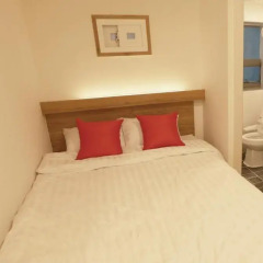 Отель STEP INN Myeongdong 1 3* Стандартный номер с двуспальной кроватью фото 4