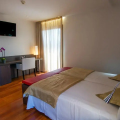 Hotel Oasis 2* Улучшенный номер