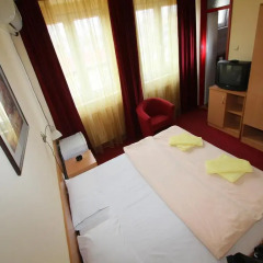 Отель Aleksander A Inn Стандартный номер с различными типами кроватей фото 4