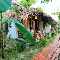 Отель An Bang Purple Homestay бассейн