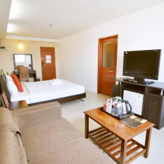 Отель Centric Place 4* Улучшенный номер