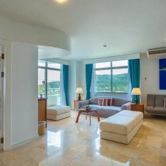 Отель Waterfront Suites Phuket by Centara Люкс с двуспальной кроватью фото 6