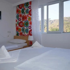 Отель Cirali Flora Pension 3* Стандартный номер с двуспальной кроватью (общая ванная комната) фото 4