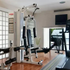 Отель Hilton Brussels City фитнесс-зал фото 3