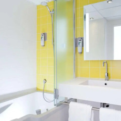Отель ibis Styles Paris Porte dOrléans Франция, Монруж - отзывы, цены и фото номеров - забронировать отель ibis Styles Paris Porte dOrléans онлайн ванная