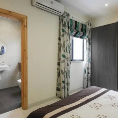 Отель Oak Terrace Сан Джулианс ванная