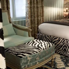 Отель Hôtel du Petit Moulin удобства в номере