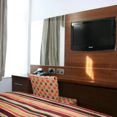Seraphine Kensington Olympia Hotel удобства в номере