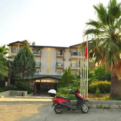 Dynasty Hotel парковка