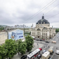 Гостиница Chornovola 1 парковка