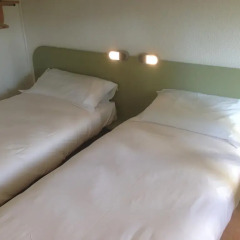 Отель ibis budget Aix en Provence Est Le Canet комната для гостей фото 3
