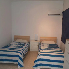Апартаменты Seafront Apartment Spinola Bay Сан Джулианс комната для гостей фото 5