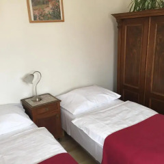 Hostel Rosemary Стандартный номер с 2 отдельными кроватями (общая ванная комната) фото 3