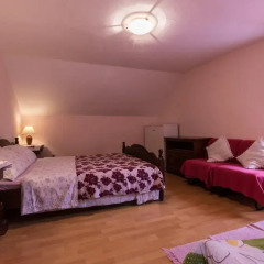 Отель Adriana Downtown Guesthouse 3* Стандартный номер с различными типами кроватей (общая ванная комната) фото 3