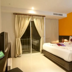 Отель Pj Patong Resortel 3* Улучшенный номер фото 3