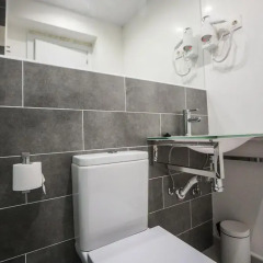 Отель Hostal CC Malasaña Номер категории Эконом с двуспальной кроватью