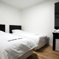 Отель Ekonomy Myeongdong Central 3* Стандартный номер фото 4